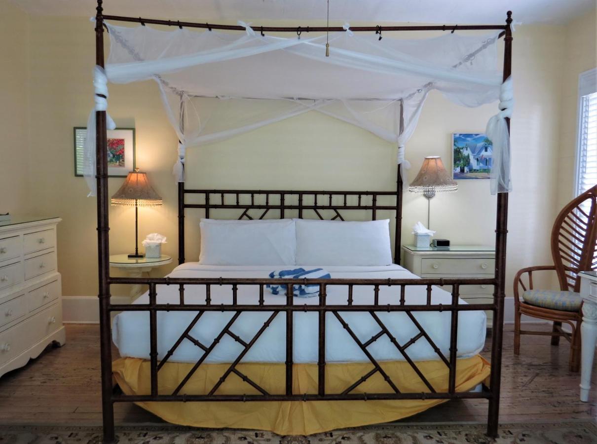 Ambrosia Key West Bed & Breakfast Bagian luar foto