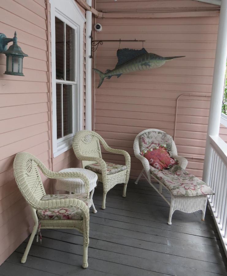 Ambrosia Key West Bed & Breakfast Bagian luar foto