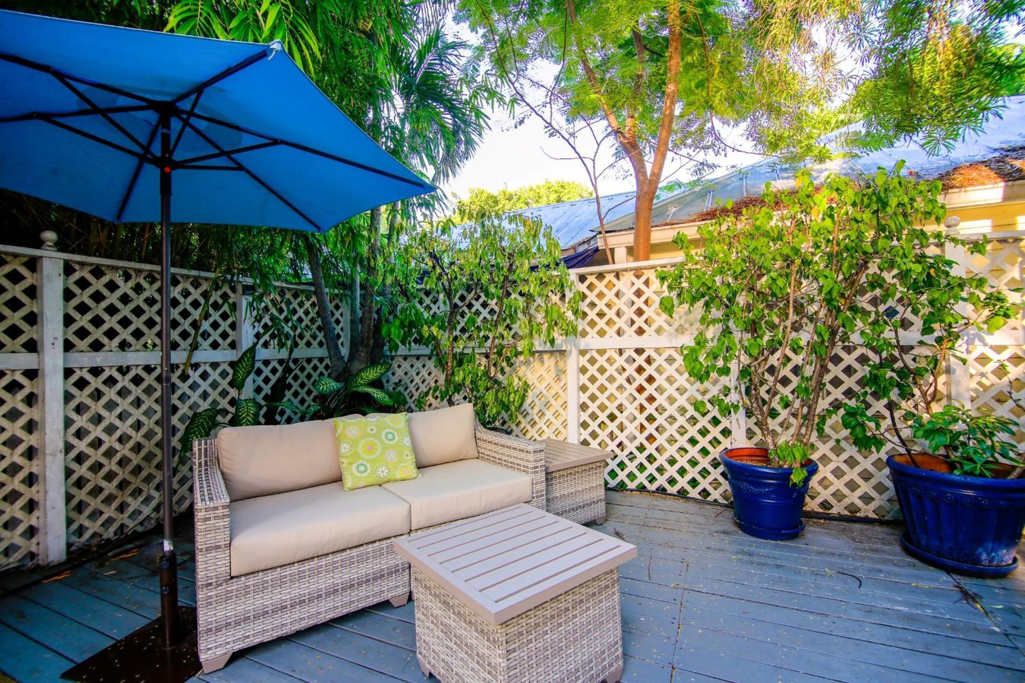 Ambrosia Key West Bed & Breakfast Bagian luar foto