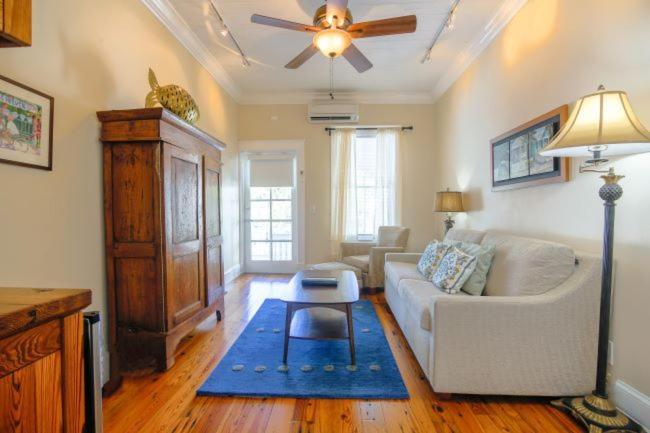 Ambrosia Key West Bed & Breakfast Bagian luar foto