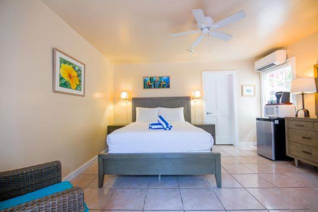 Ambrosia Key West Bed & Breakfast Bagian luar foto